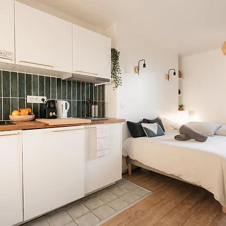 Cosy Rer C Direct Paris Et Tour Eiffel Appartement *